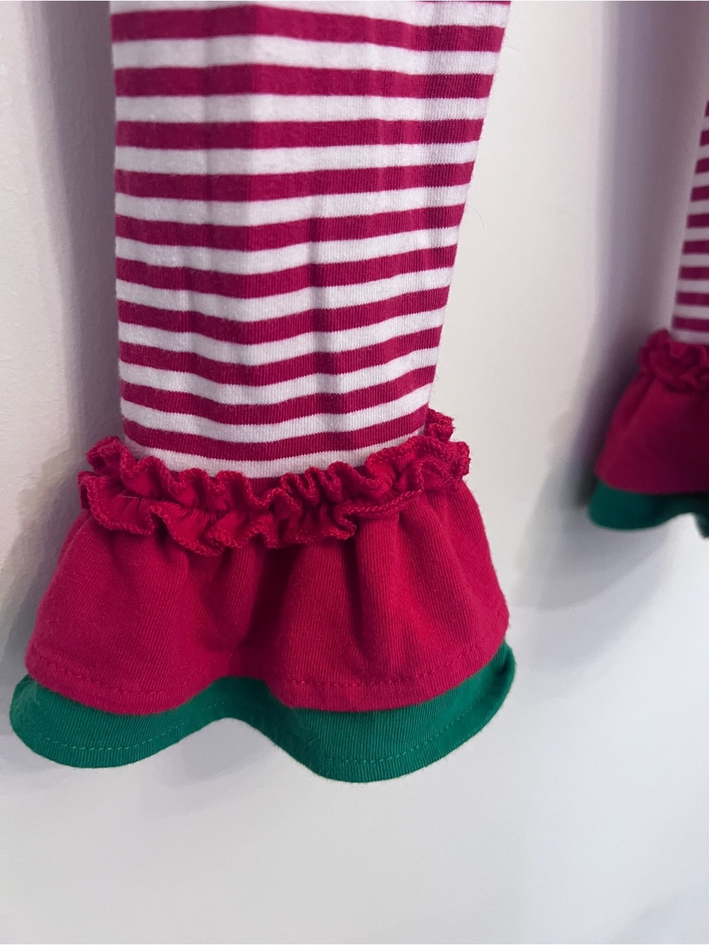 Rare Editions Girls Christmas Santa Applique Tunic & Ruffled Legging Set size 5 - Picture 8 of 12